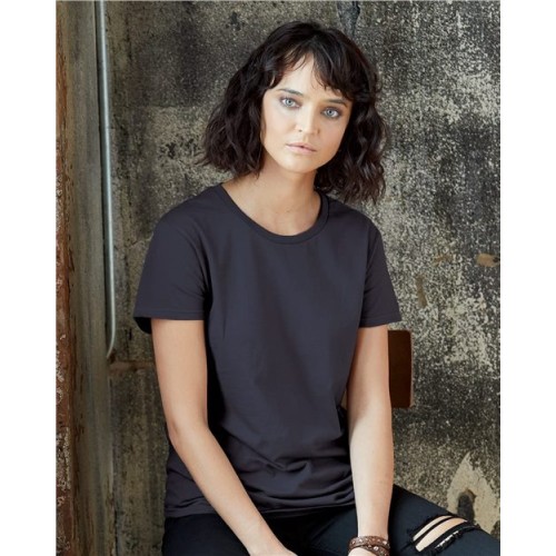 880 Softstyle Womens Lightweight T-Shirt